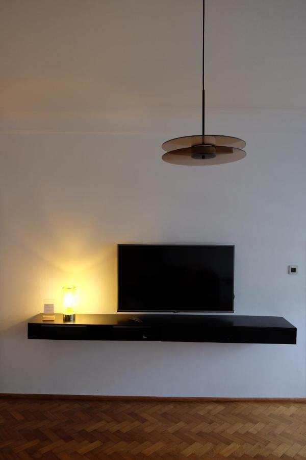 Interbellum Appartment @ Trainstation Malines Extérieur photo